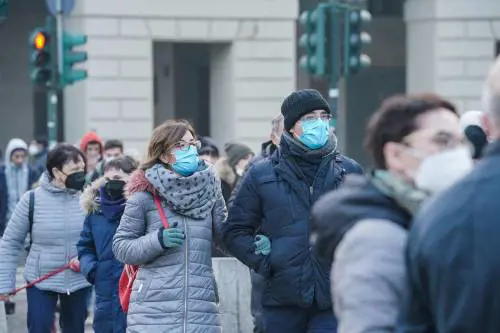 Arriva il "super raffreddore": come si distingue dal Covid