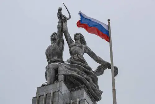 "Torna lo spettro dell'Urss": le vere ragioni che spingono la guerra