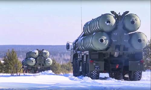 Putin muove le truppe a sud: così si avvicina l'invasione