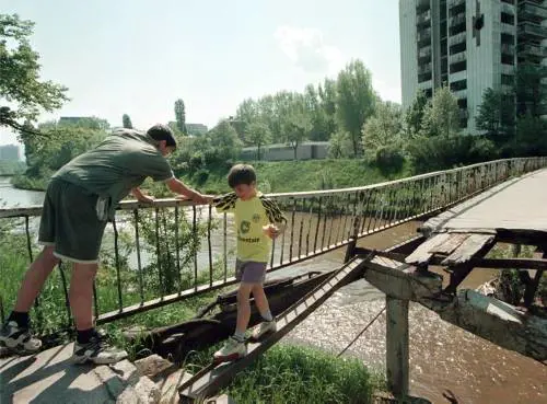 Il feroce assedio di Sarajevo raccontato da chi c'era
