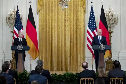 "Germania in difficoltà" così Biden ha bacchettato Scholz