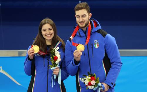 Italia, il curling è d'oro. Stefania e Amos rifanno la storia dello sport