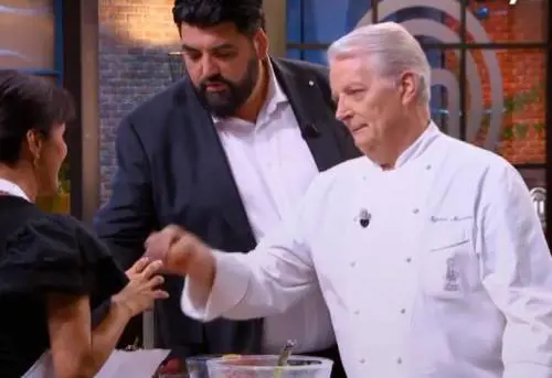 "Una supposta per bocca". Iginio Massari gela la concorrente di MasterChef