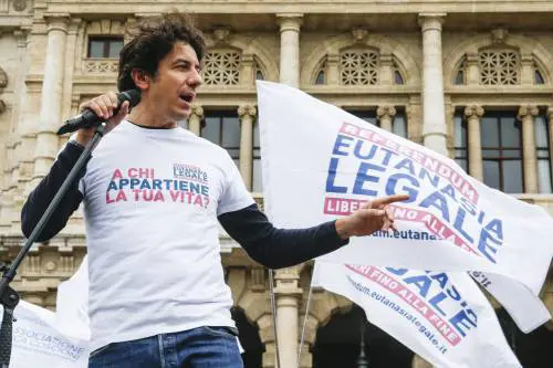 Il delfino di Pannella paladino del fine vita