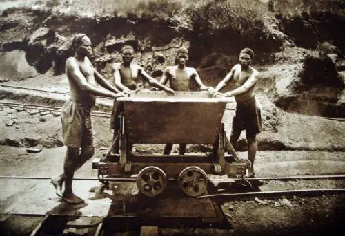 Finisce l'era di Leopoldo: ecco il Congo "nuovo" dei colonizzatori