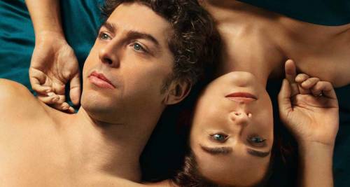 "Fedeltà", la nuova serie italiana di Netflix è l'ammazza-San Valentino