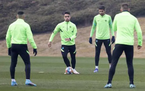 Inter all'esame d'inglese con lo spirito da grande. "Liverpool siamo pronti"