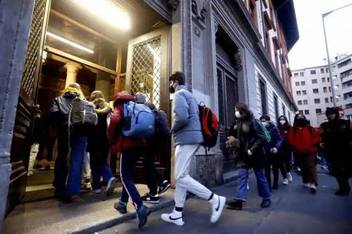 "Sei sulla Salaria?", proteste degli studenti del liceo per la frase della docente rivolta a un’alunna