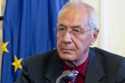 Addio a Fausto Cigliano, maestro della canzone napoletana