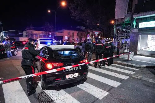 La lite al "The Club" si conclude nel sangue: 31enne accoltellato