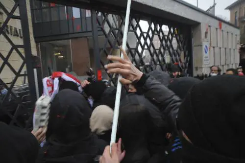 "Ministro, noi la sfiduciamo": l'ira dei poliziotti contro la Lamorgese