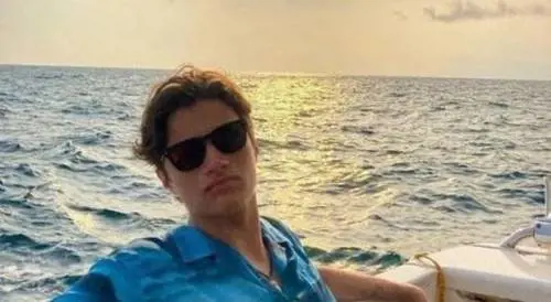 Folla ai funerali di Claudio Mandia, la famiglia vuole la verità