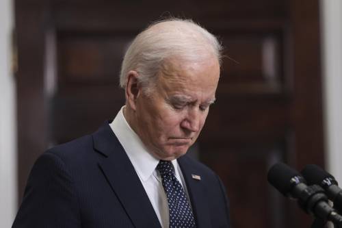 Il documento Nato che imbarazza Biden: la promessa non mantenuta sull'Ucraina