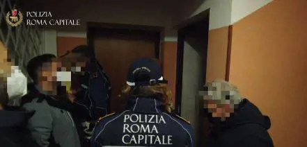 Sgombero casa Ater occupata abusivamente da Spada e De Silvio