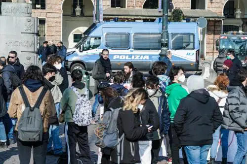 Giovani e lavoro, basta con le ideologie