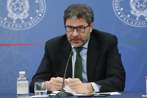 Giorgetti parla chiaro: "Perché lo stato d'emergenza non va prorogato"