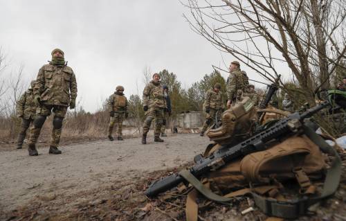 La guerra fantasma incendia il Donbass. "Obiettivo è il caos"
