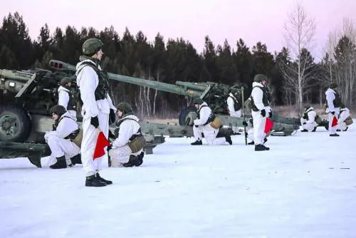 "Sovranità su tutto il Donbass": la sfida di Mosca lungo i confini
