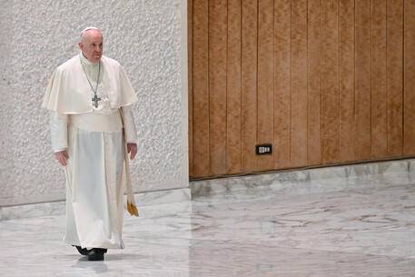 "Preoccupazione". Il Papa dall'ambasciatore russo in Vaticano