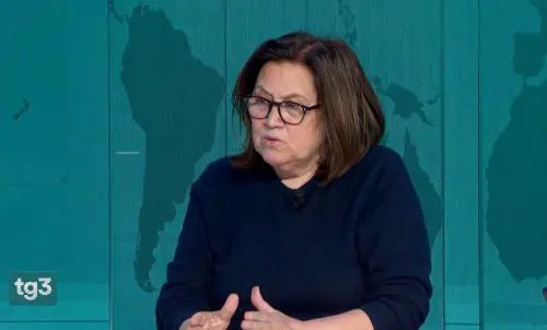 "Cameriere, badanti", "E amanti". Il fuori onda al Tg3
