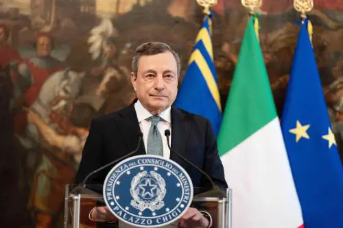 Draghi prova a sminare lo scontro sul catasto. Fi verso l'astensione