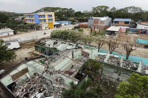 "L'Occidente ci ha lasciati soli". Così parte la resistenza tra le bombe