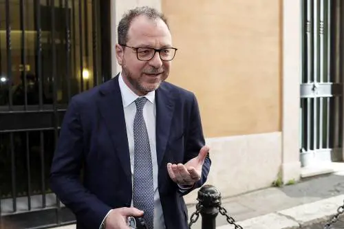 "Rischio cyber-attacchi a infrastrutture. Il generale Figliuolo coordina le truppe"