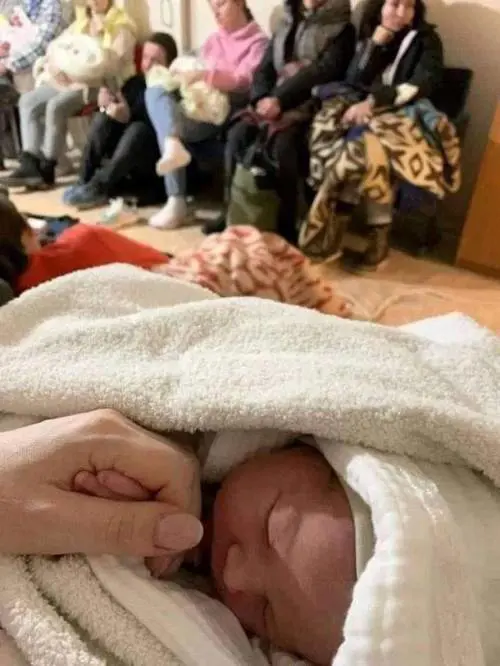 La speranza è una bambina che nasce nella metropolitana