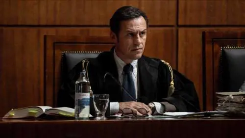 Stefano Accorsi è Vostro Onore nella nuova fiction di Rai Uno 
