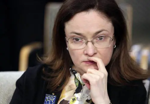Cosa c'è dietro al gelo tra Putin e la "zarina" della Banca centrale