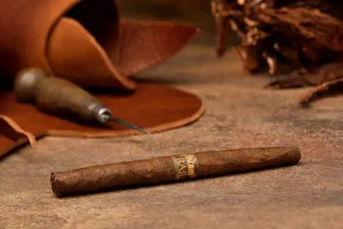 Novità in casa Toscano: nasce l'Oltrarno, un "autentico" sigaro italiano