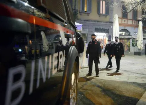 "Movida? No, criminali. Il Comune è assente e il presidio siamo noi"