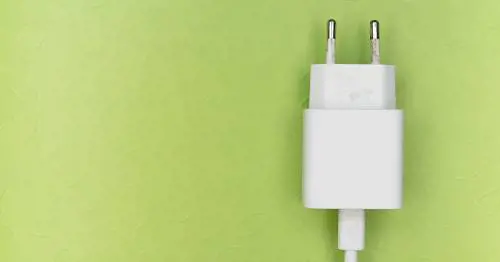 Lo smartphone lo ricarichi in 9 minuti
