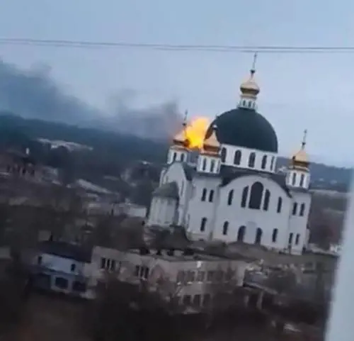 A Kiev tornano a suonare le sirene: si combatte vicino alle centrali nucleari