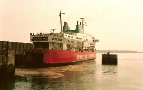 "Capovolti sott'acqua". Così 193 persone non videro mai le scogliere di Dover