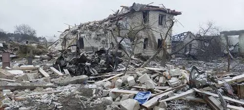 Putin non si ferma (e vuole le centrali). Bombe e fame, ucraini allo stremo