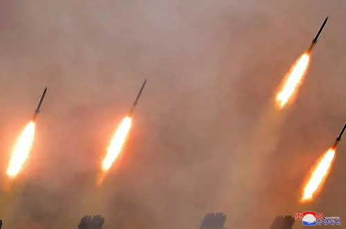 "Sei missili". L'ira russa dopo la nave affondata: cosa hanno colpito