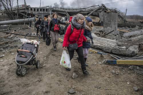Scenario siriano in Ucraina: Putin accerchia le grandi città