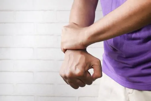 Workout per mani e polsi, esercizi per sciogliere le tensioni