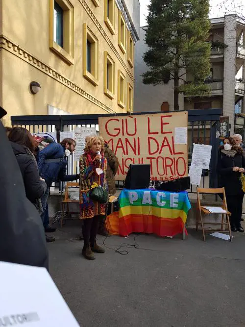 Sui consultori il Pd s'inventa una chiusura che non c'è