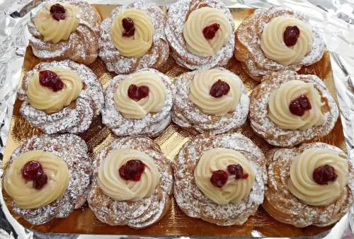 Dalla Campania alla Sicilia, la tradizione delle zeppole di San Giuseppe