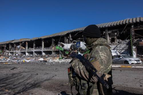 "Li colpiamo come in un safari". La strategia militare per far fuori i russi