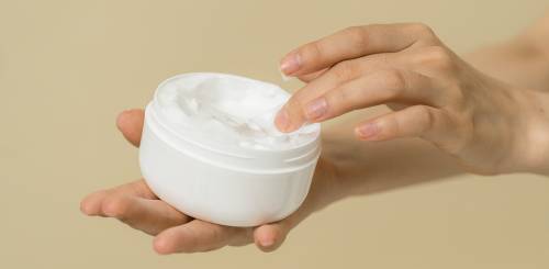 Maschera allo yogurt: i benefici per pelle e capelli