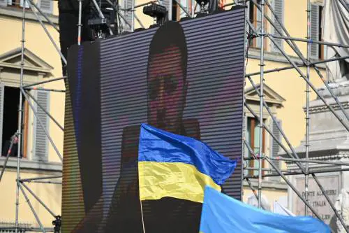 I grillini gettano la maschera: chi non vuole Zelensky alla Camera