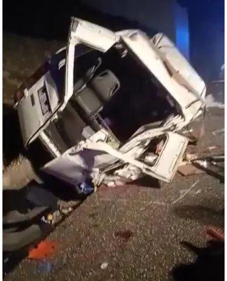 Grave incidente in autostrada: morte 4 suore