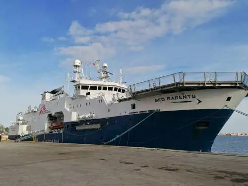 Oltre 100 clandestini a bordo: la Geo Barents sbarca ad Augusta