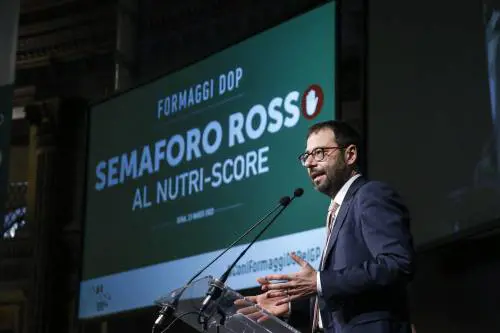 Quel no al patrocinio, Patuanelli dimentica i fiori