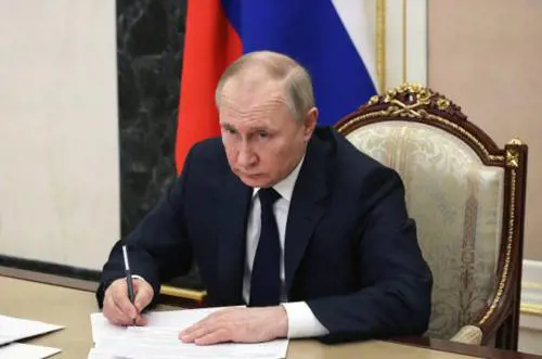 "Putin è un criminale, può essere fermato solo così"