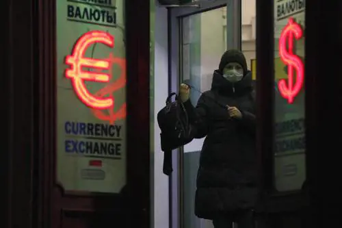 "Processo iniziato": Fitch condanna i conti di Mosca 
