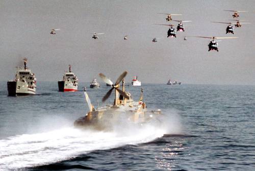 Possibile svolta Usa: "Pasdaran fuori dalla lista del terrore". Ira di Israele